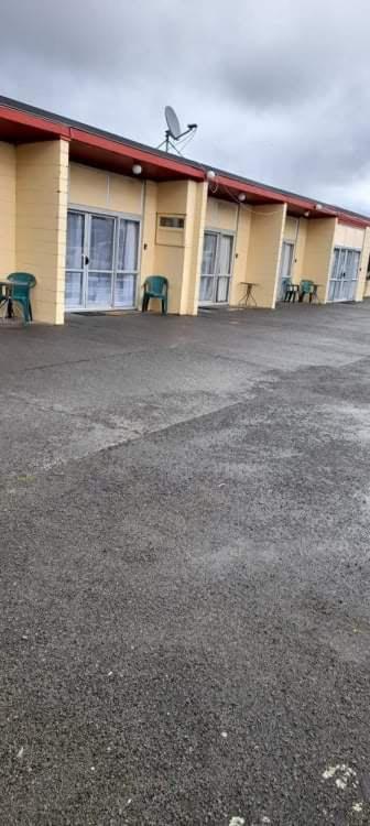 Roadside Motel Вайуру Екстериор снимка
